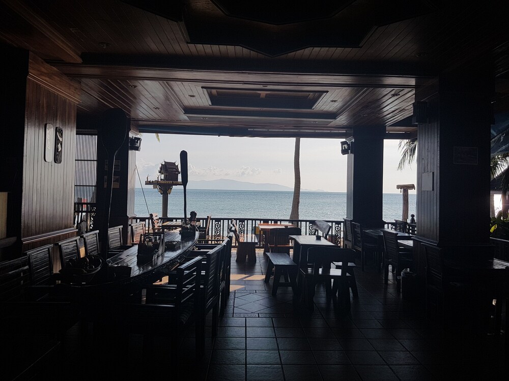 First Villa Beach Resort 55/75