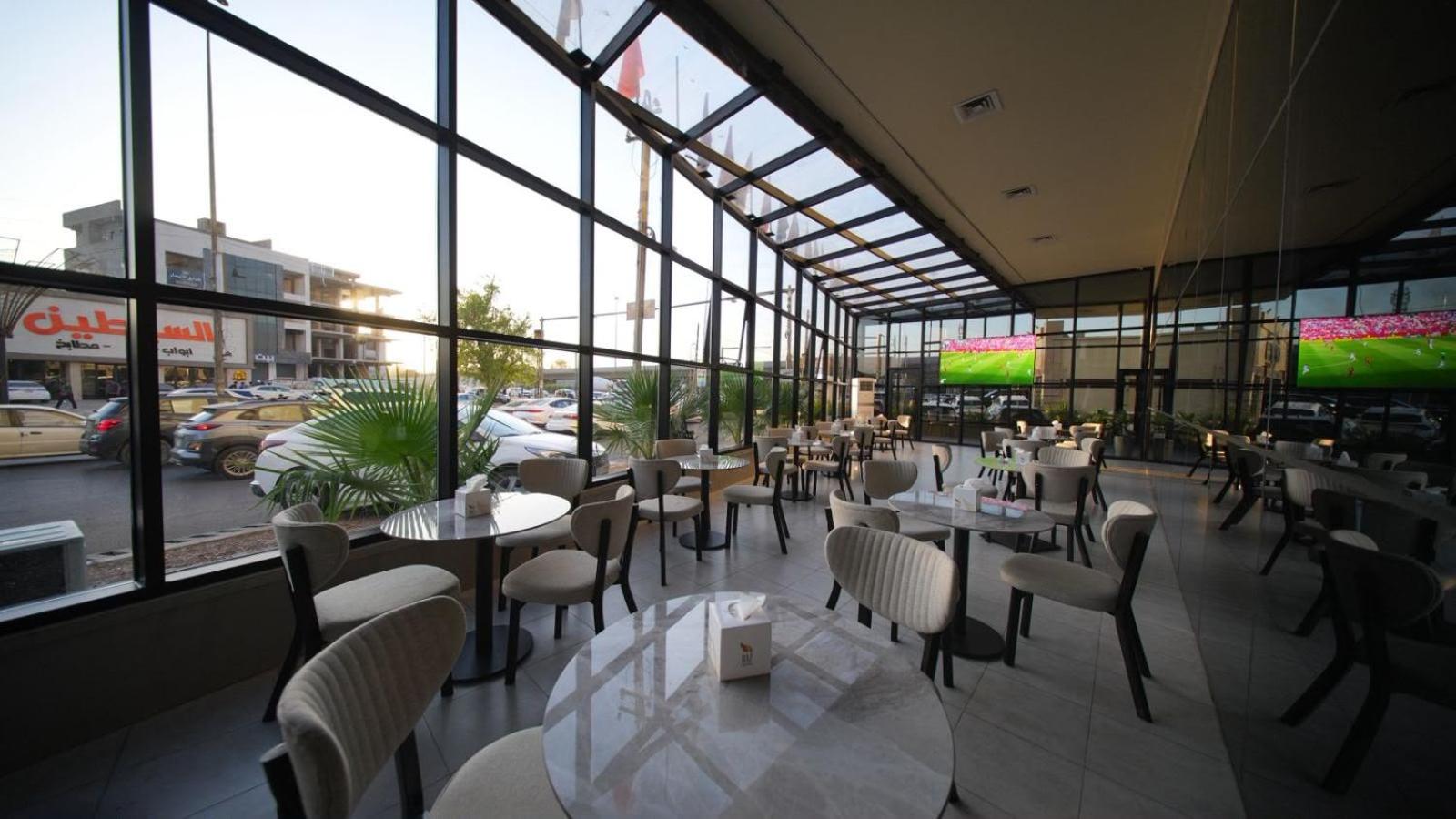 BAZ Hotel 62/73