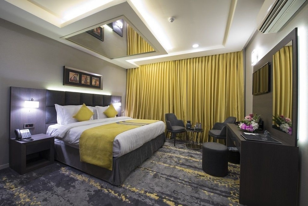 أجنحة برام(Bram Suites) 10/25