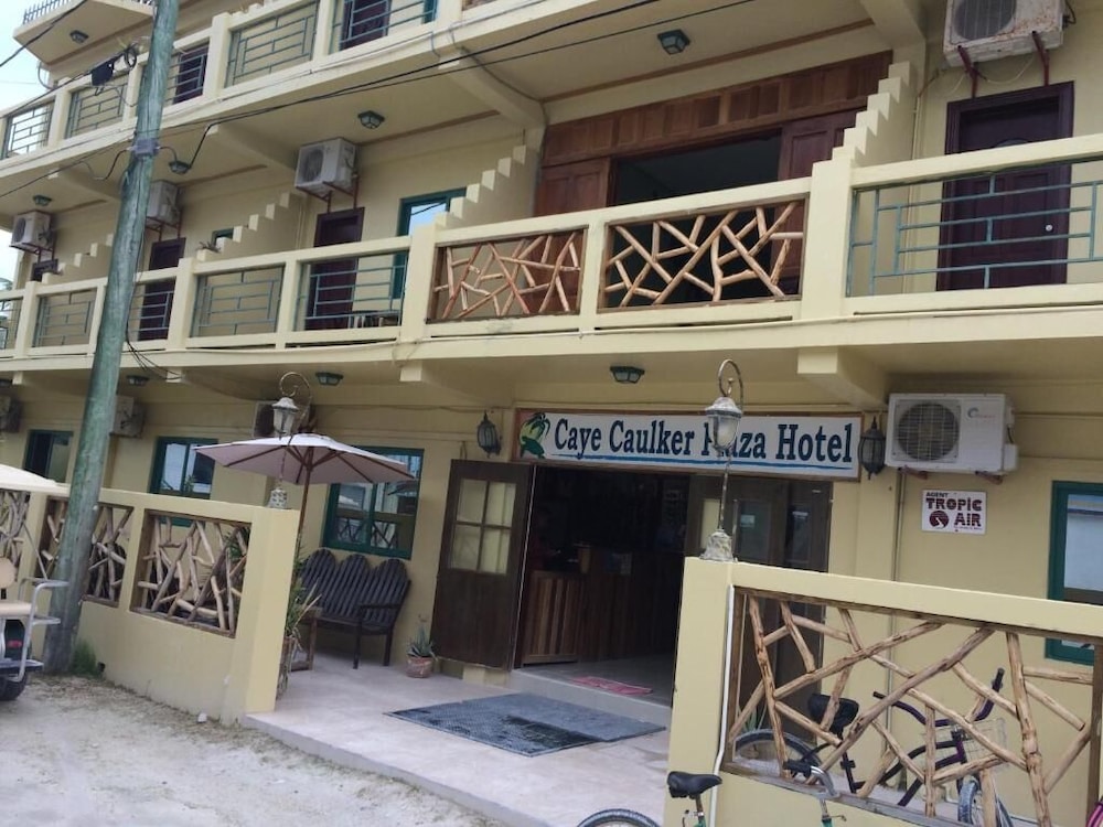 Caye Caulker Plaza Hotel 7/57