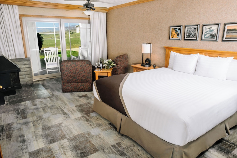 Cavalier Oceanfront Resort 13/67