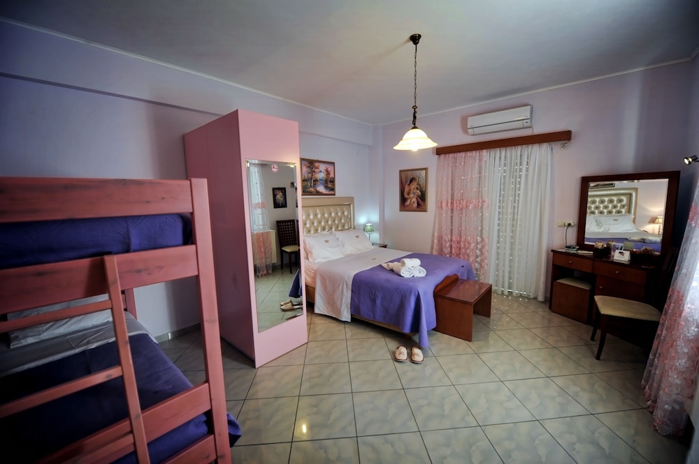Irida Resort Suites 16/78