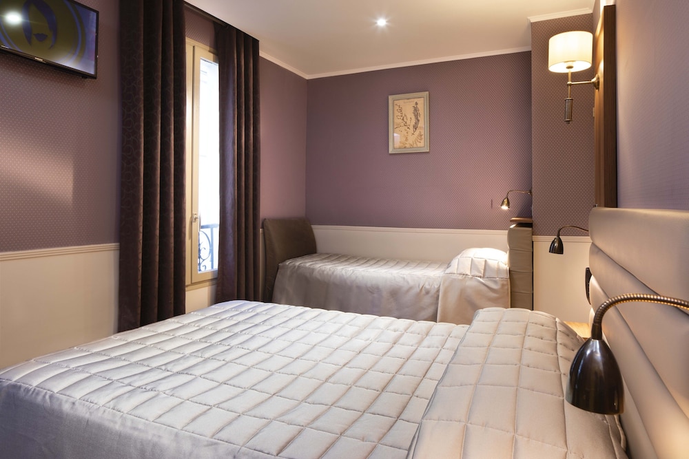 Superior, Family, 2 Double Beds, 3 Beds, Private Garden