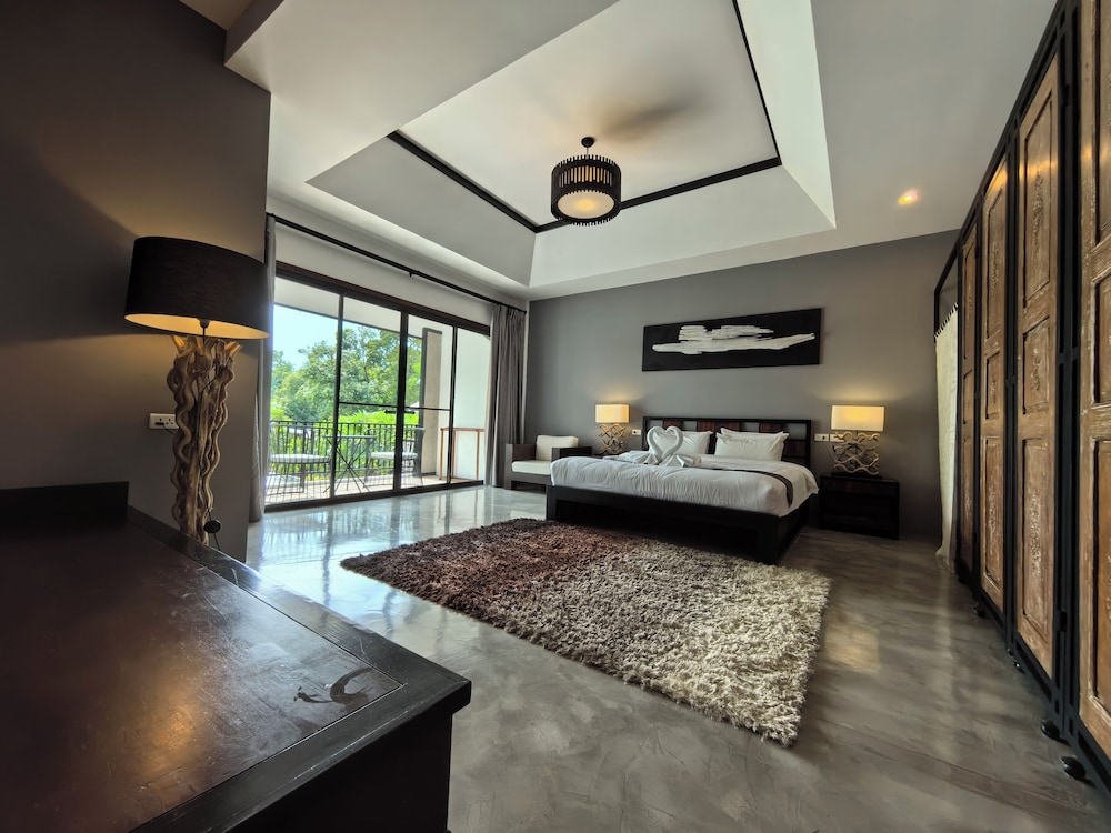 SUITE, RIVER VIEW, BALCONY