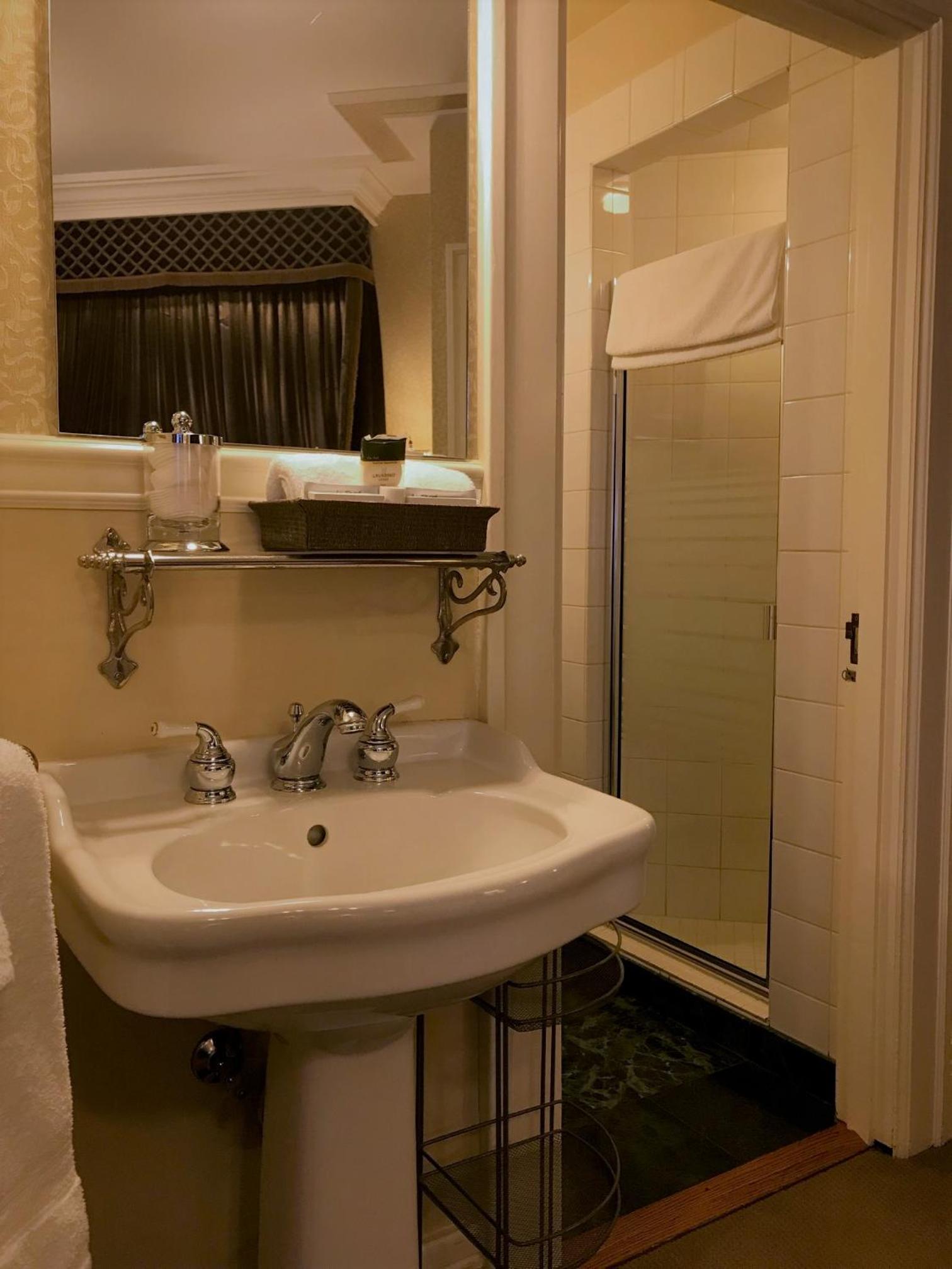 Abigail S Hotel 57/59