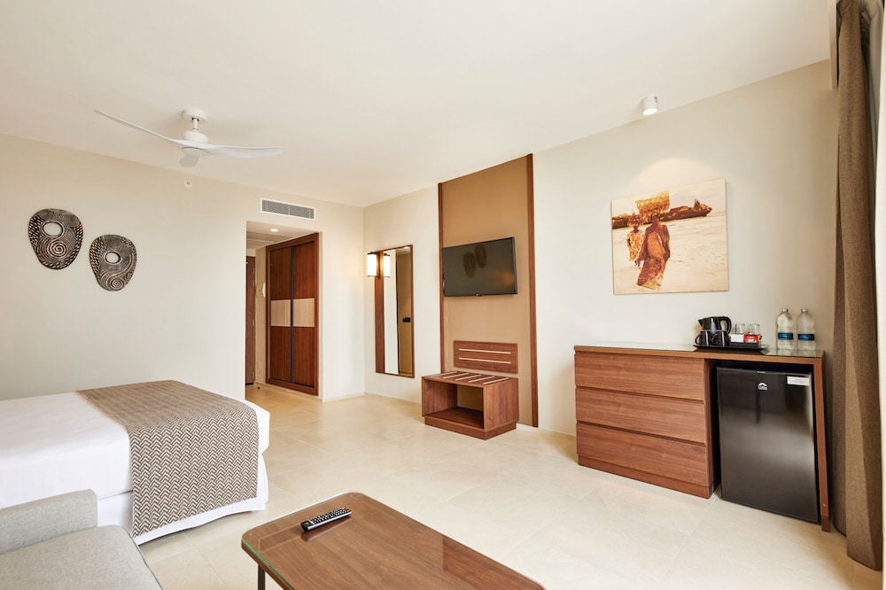 Lobby at Hotel RIU Jambo, NUNGWI