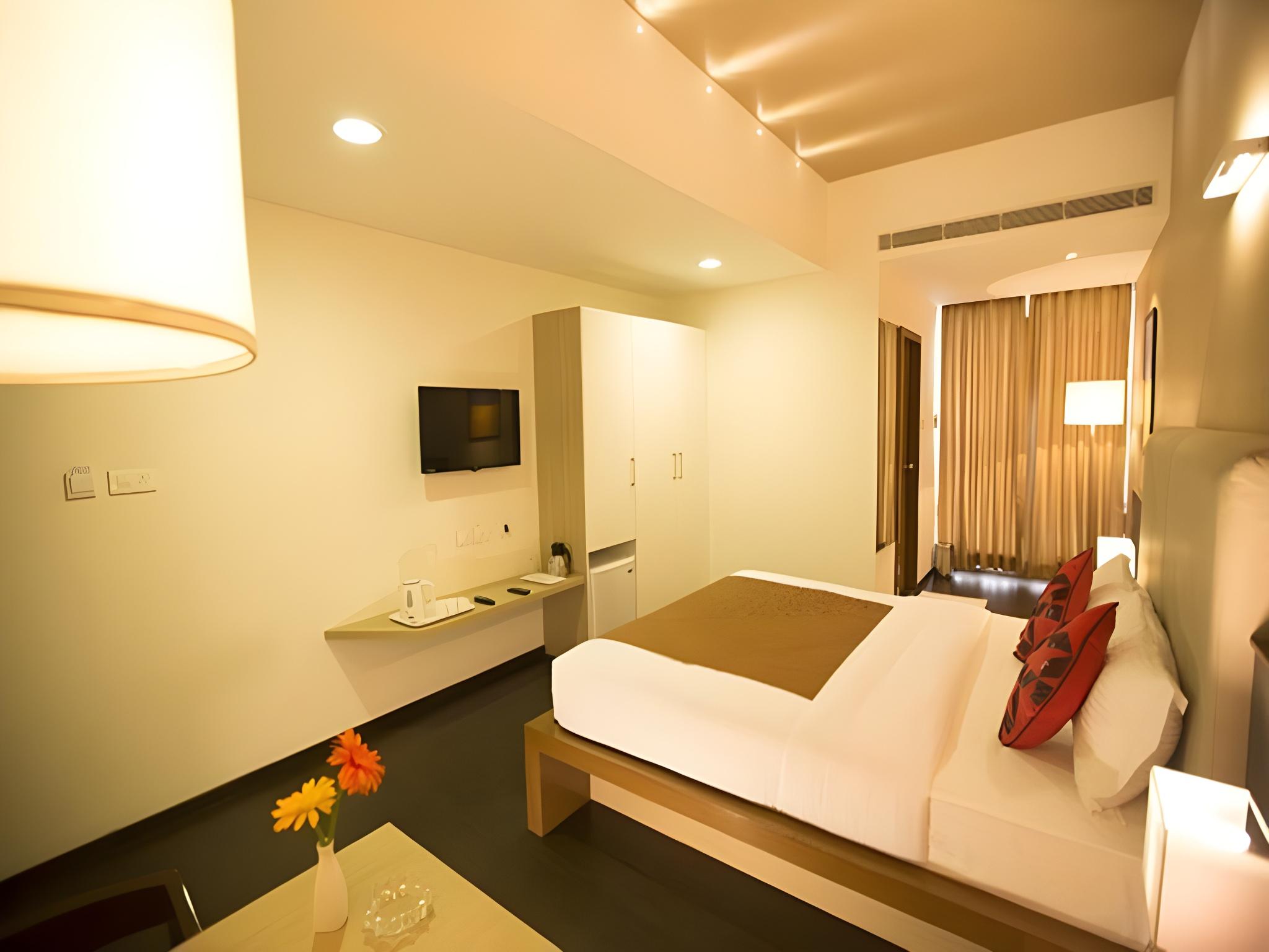 Vinaya Royal Inn 7/16