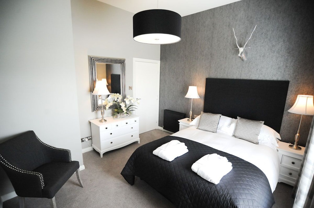 Stirling Luxury Apartments 10/30