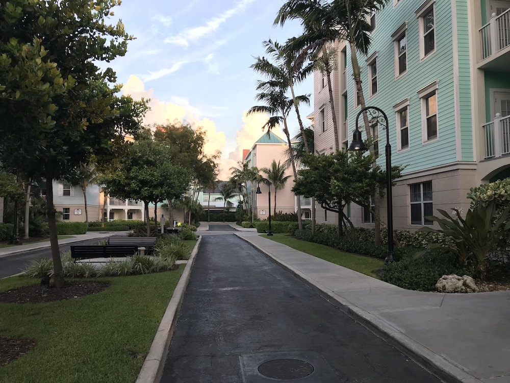 Harborside Resort At Atlantis 69/72