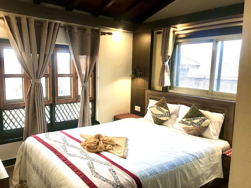 Shiva Guest House 30/50