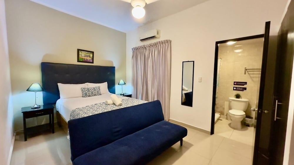 Tau Casa Reyes 13/50