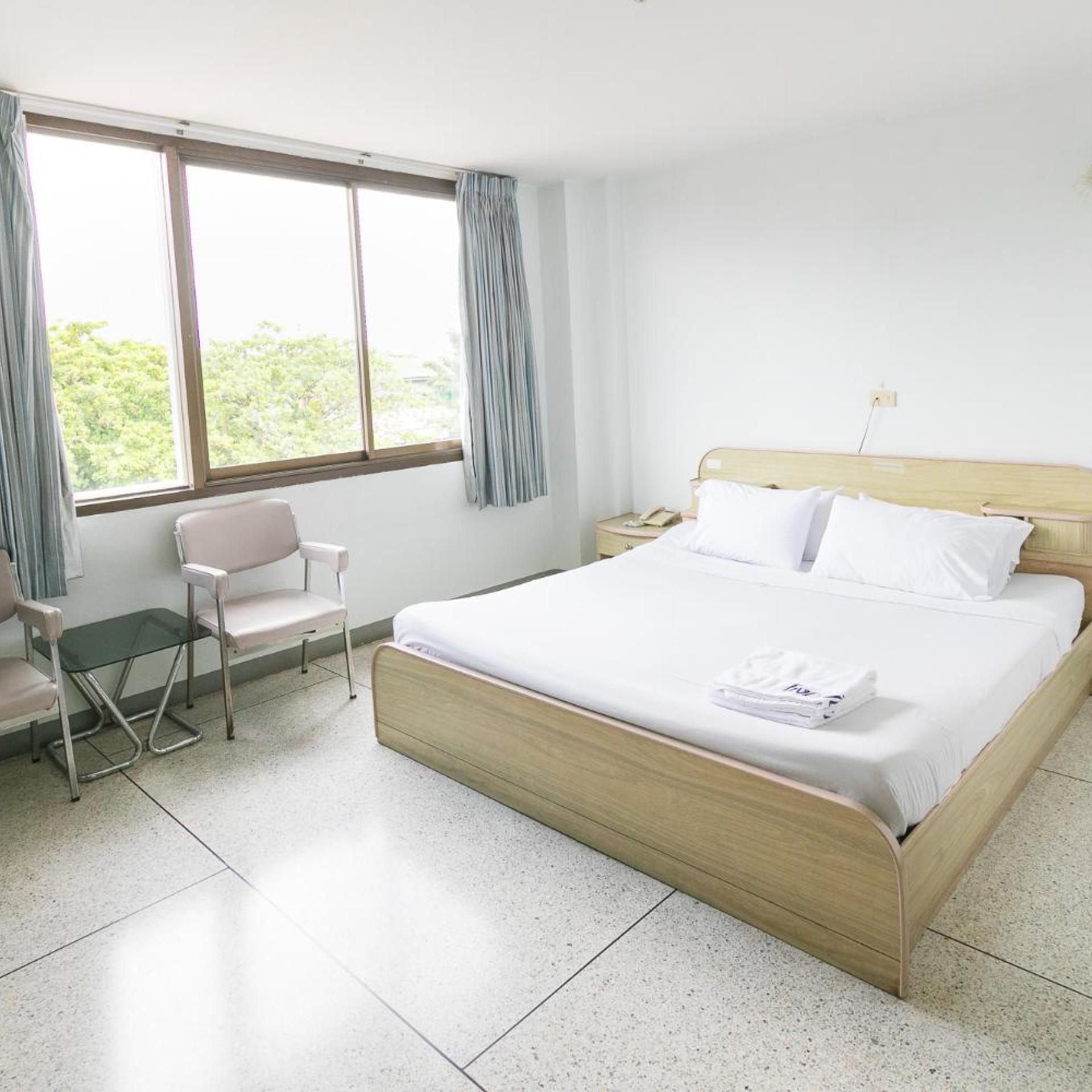 Tokyo Hotel 9/41