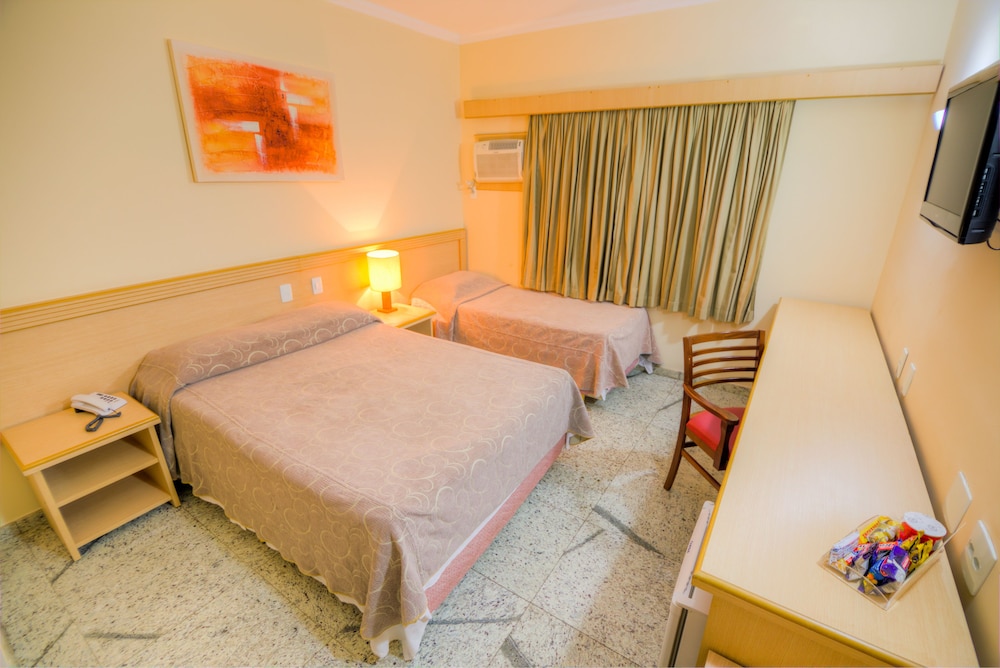 Hotel Golden Park Uberaba 24/71
