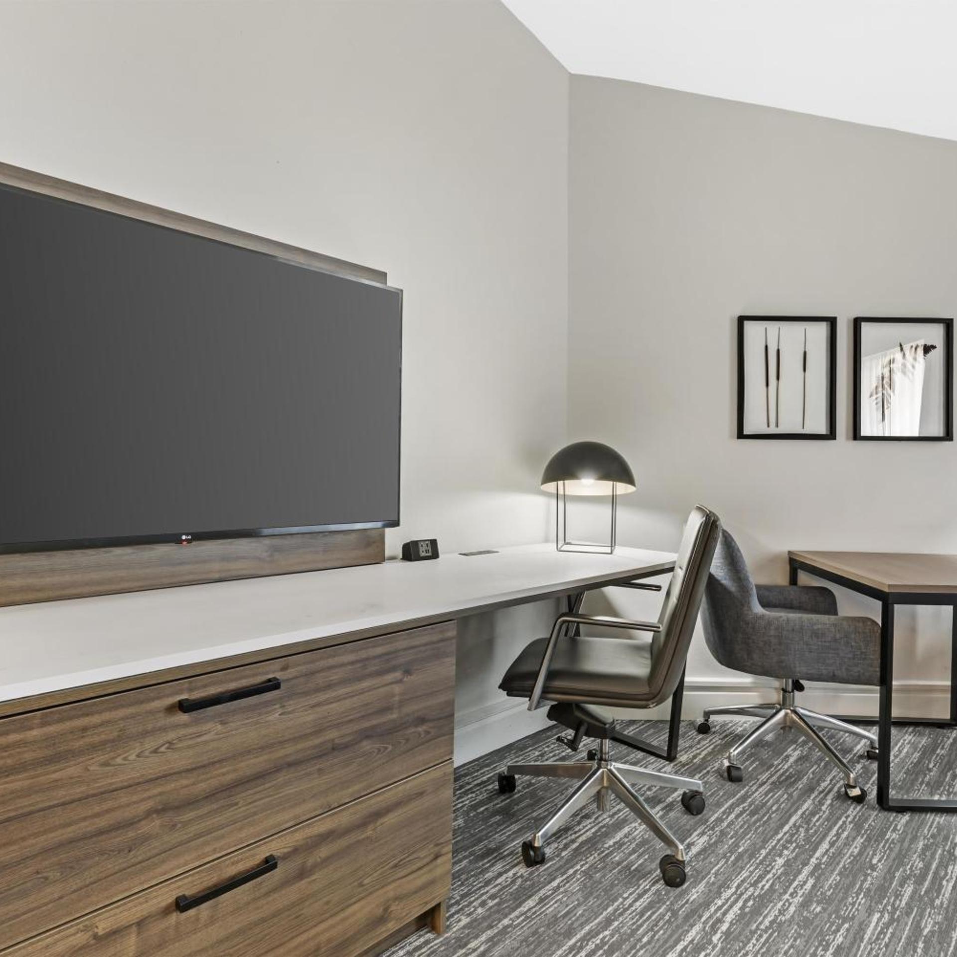 Executive Residency by Best Western Denver East 55/67
