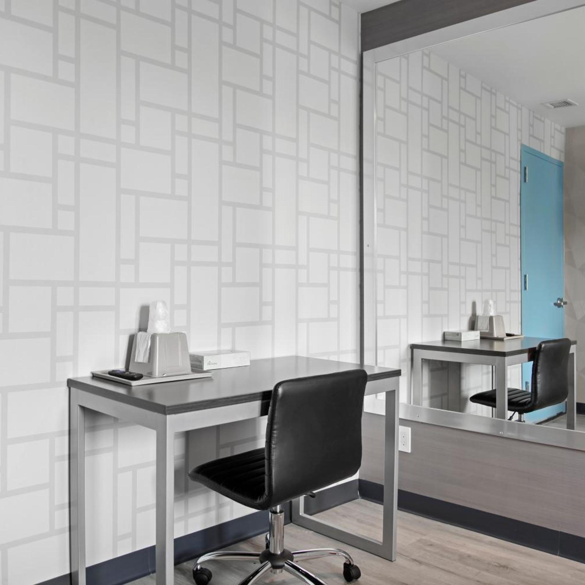 Hotel 365 Bronx 34/50