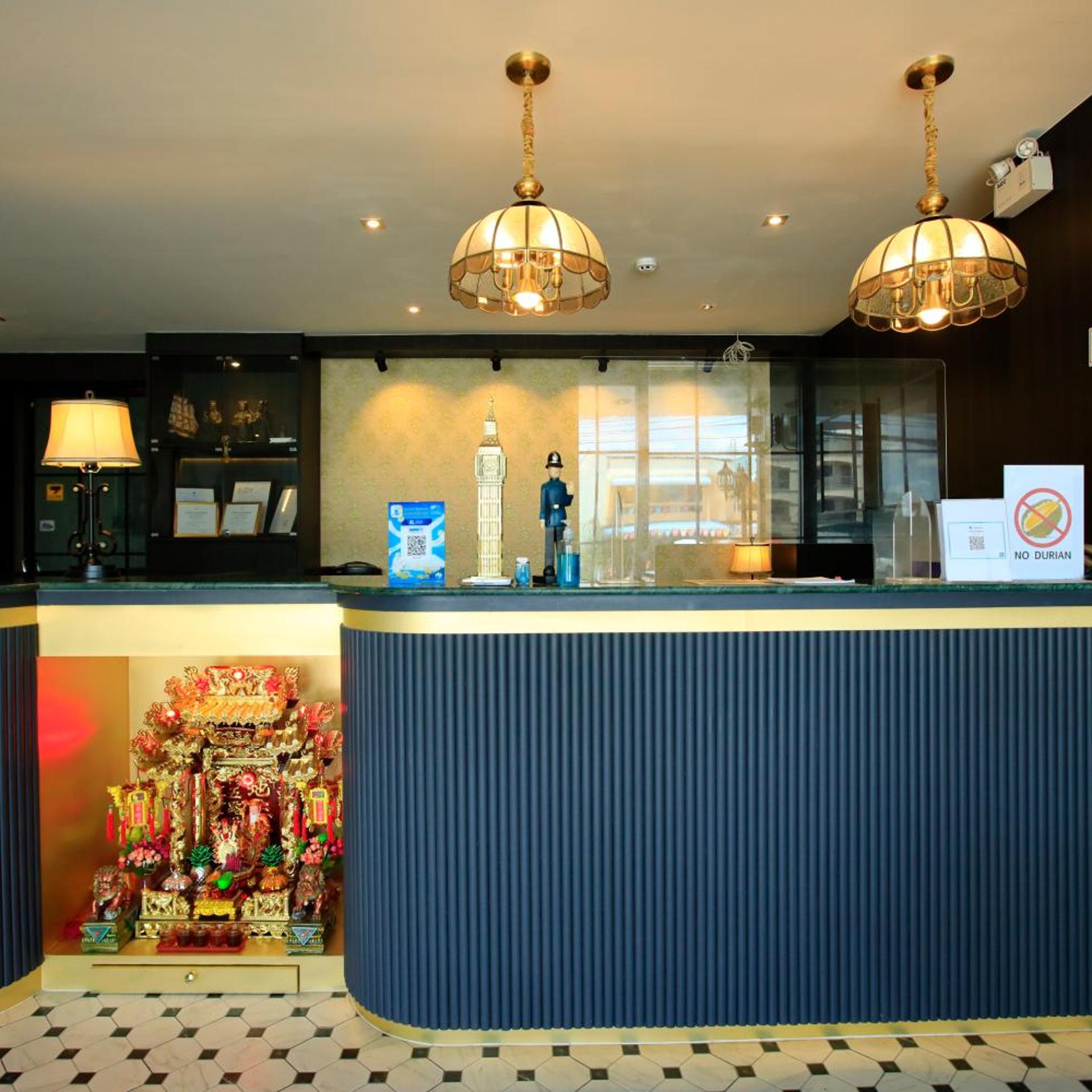 We Resident Hotel 3/33