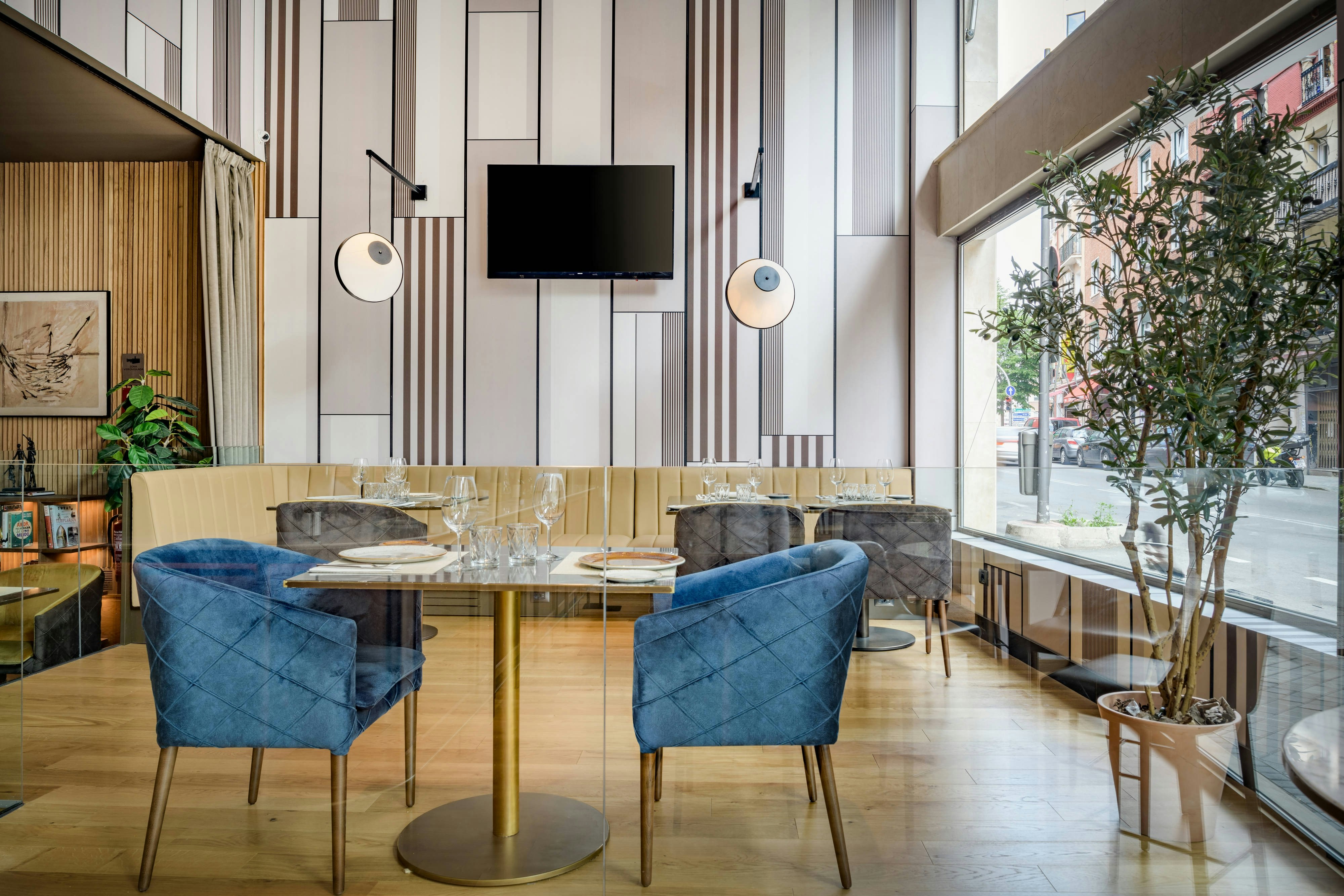 AC Hotel Avenida de America by Marriott 42/44