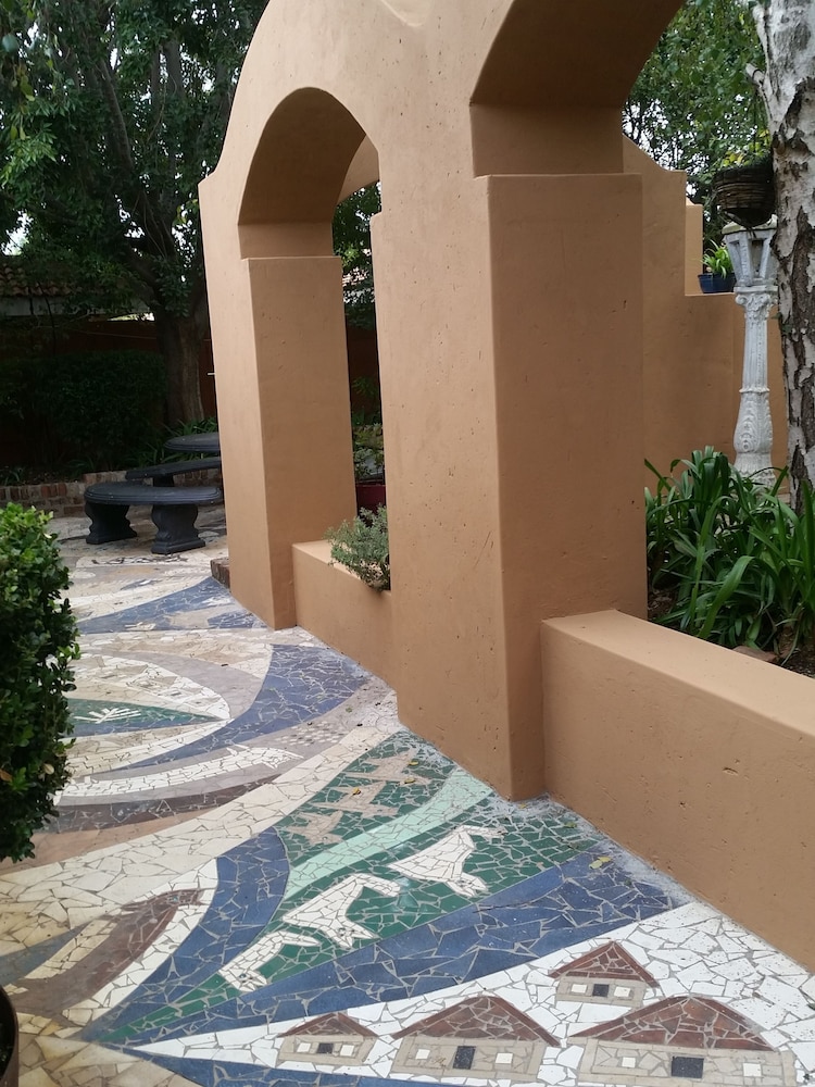 Izimbali Lodge 20/21
