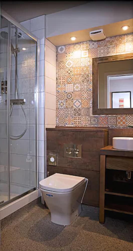 The Abel Heywood Pub & Boutique Hotel 39/43