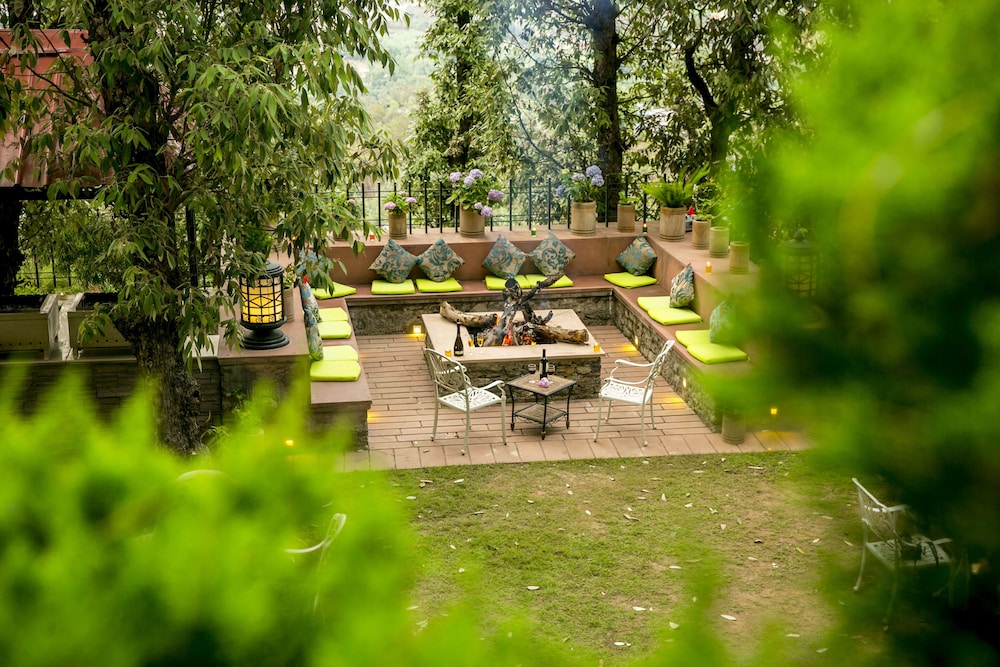 The Fern Hillside Resort Bhimtal 70/76