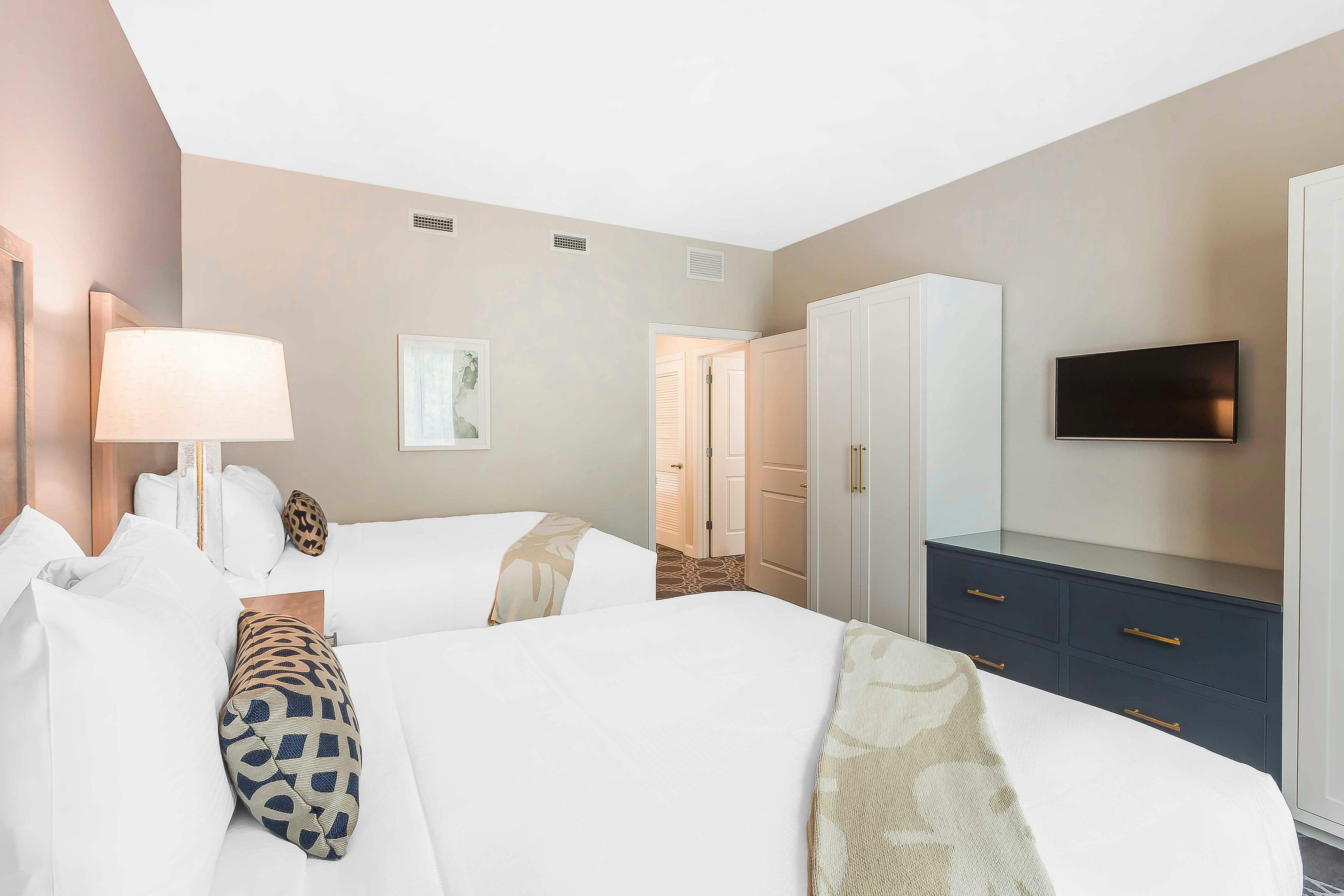 Hilton Vacation Club King 583 Charleston 14/33