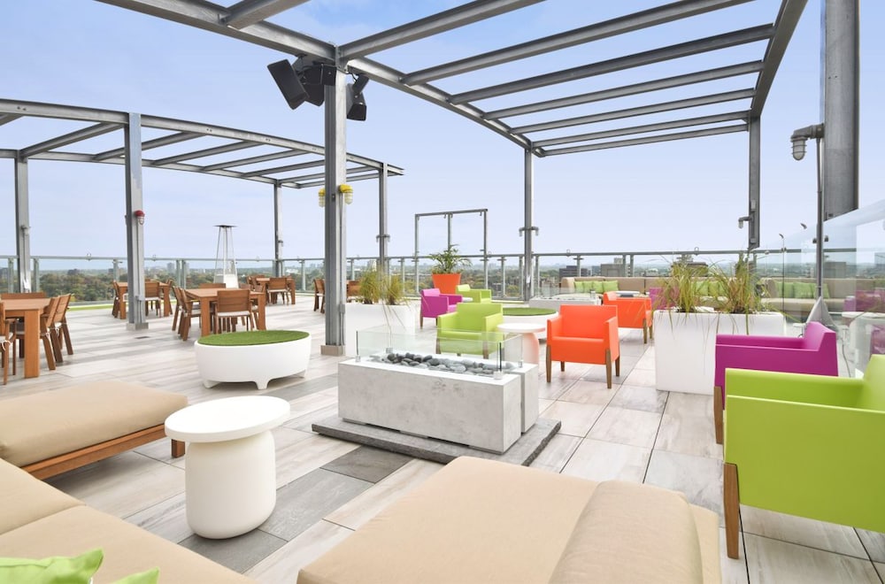 Liv Extended Stay 46/74