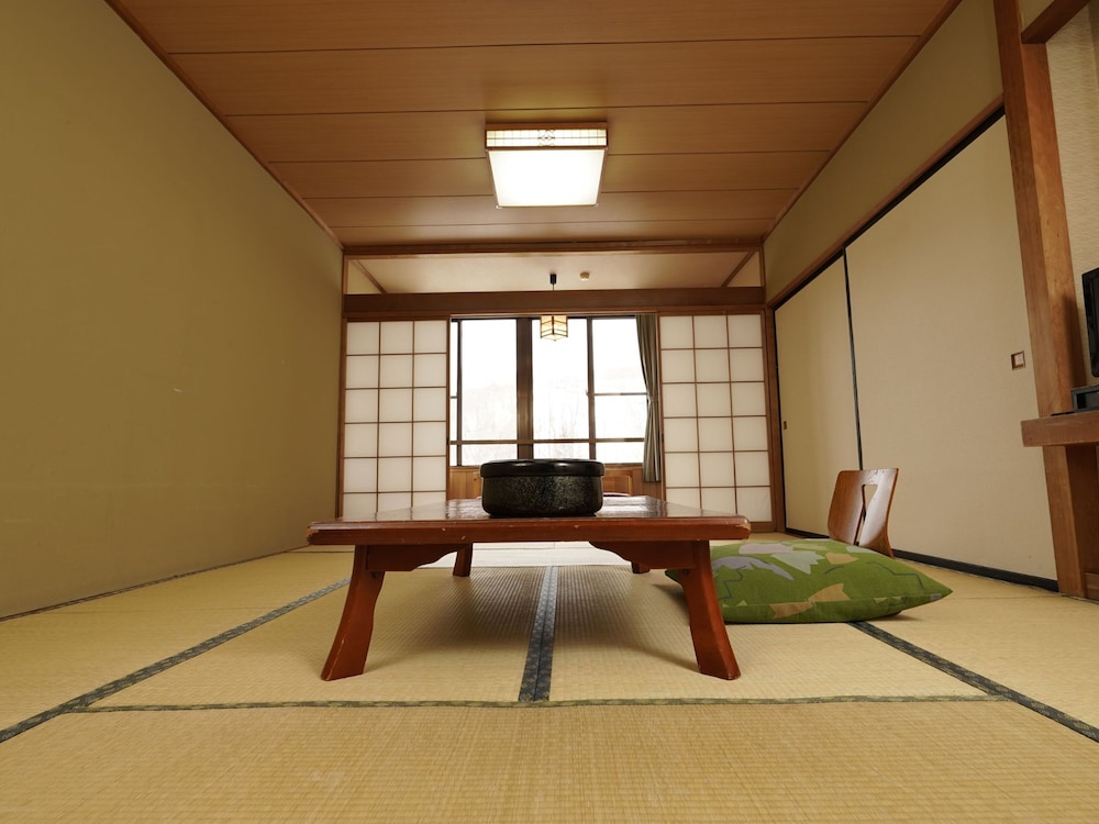MORI NO RYOTEI MOUNT BANDAI 27/34