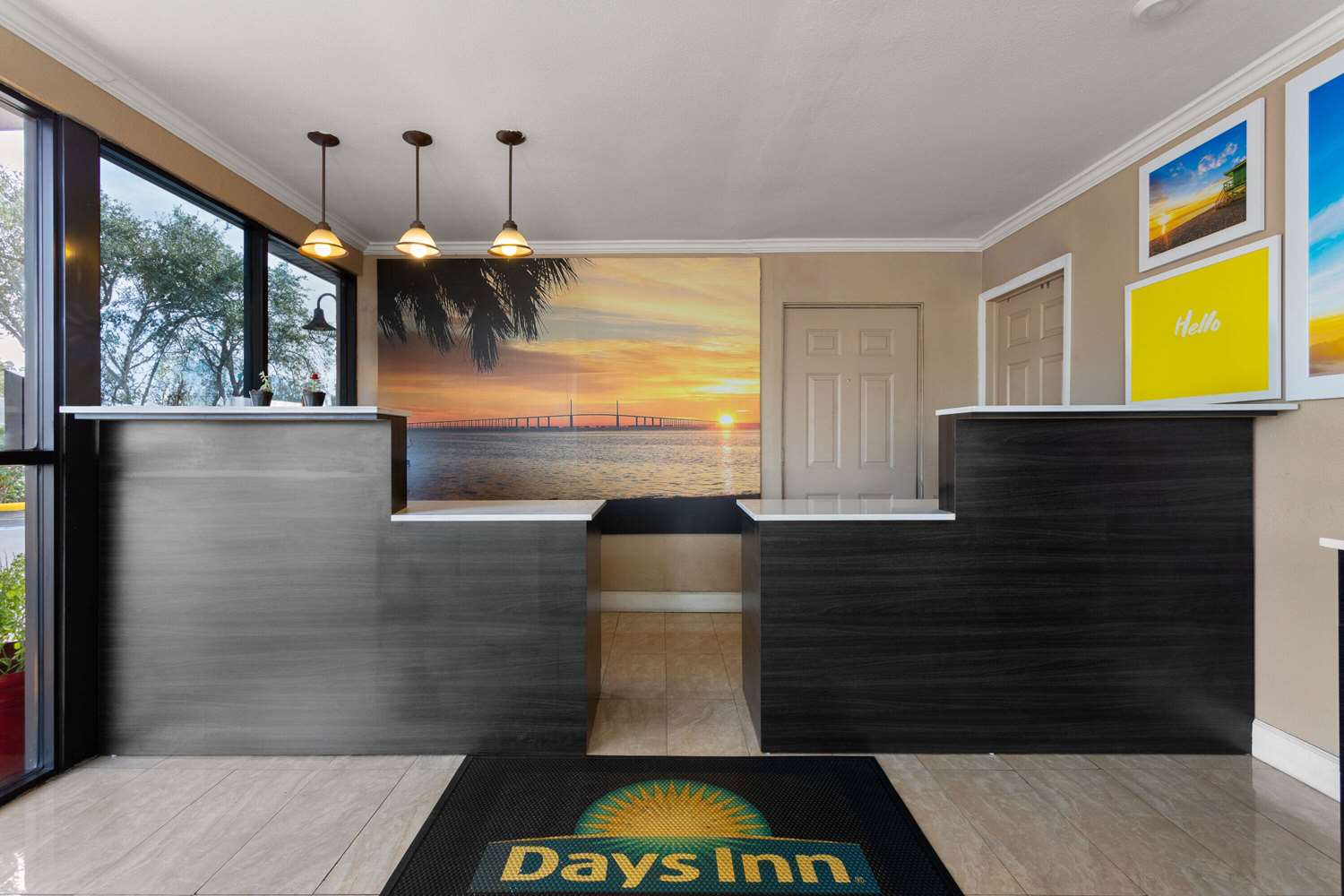 Days Inn by Wyndham St. Petersburg Central 4/23