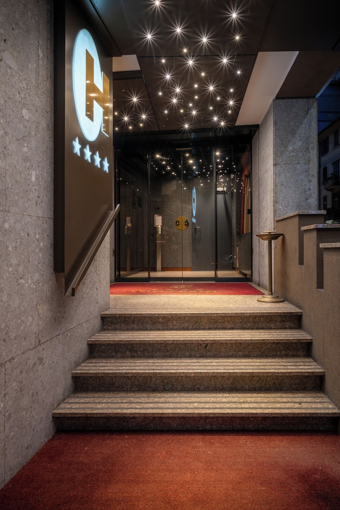 Hotel Crivis 8/51