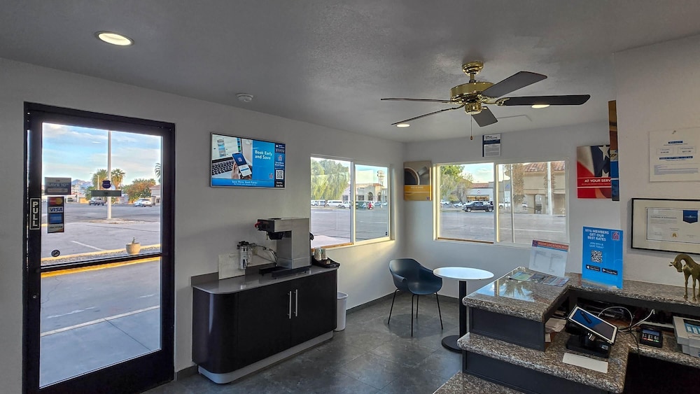 Motel6 Blythe, CA - South 48/71