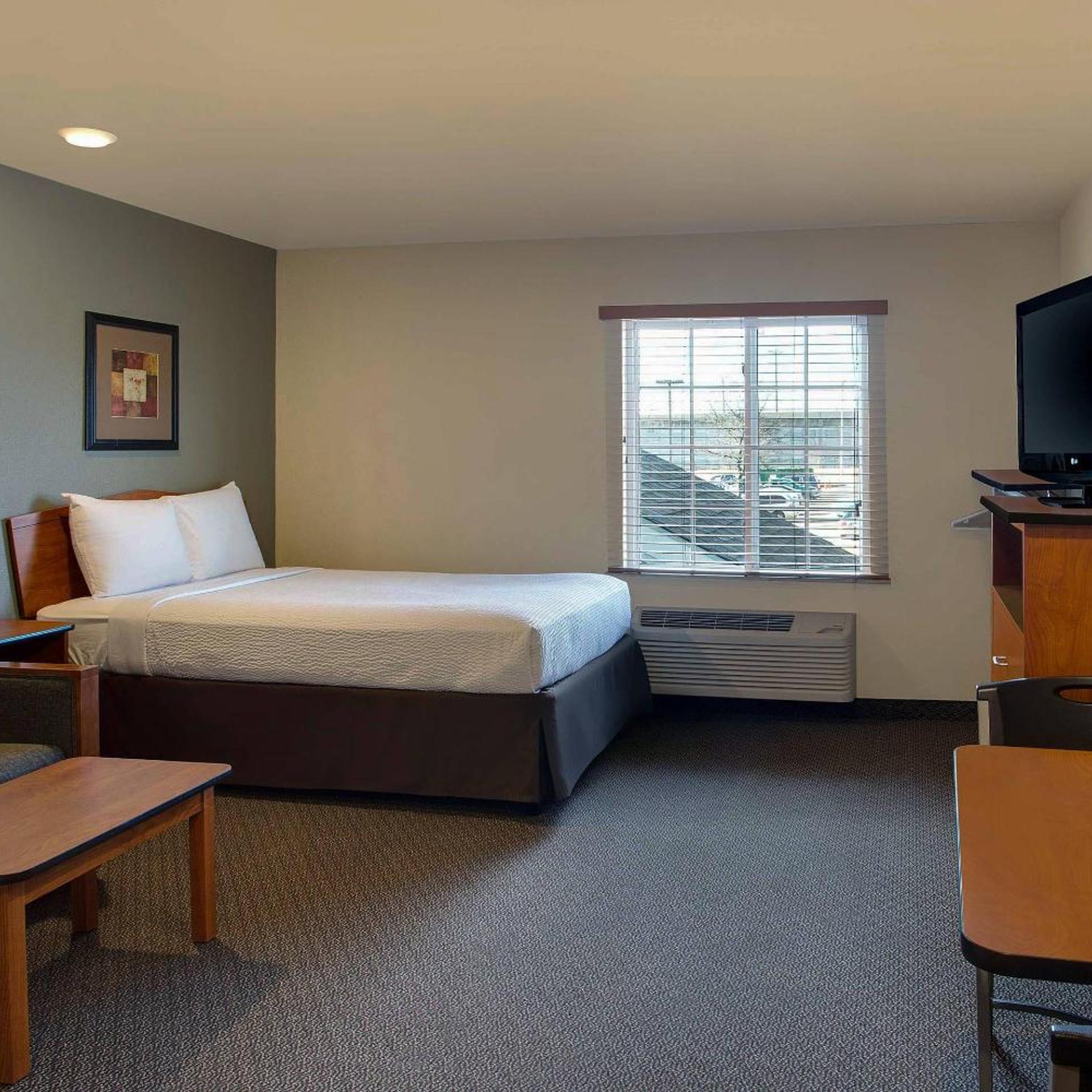 WoodSpring Suites Washington DC Andrews AFB 12/25