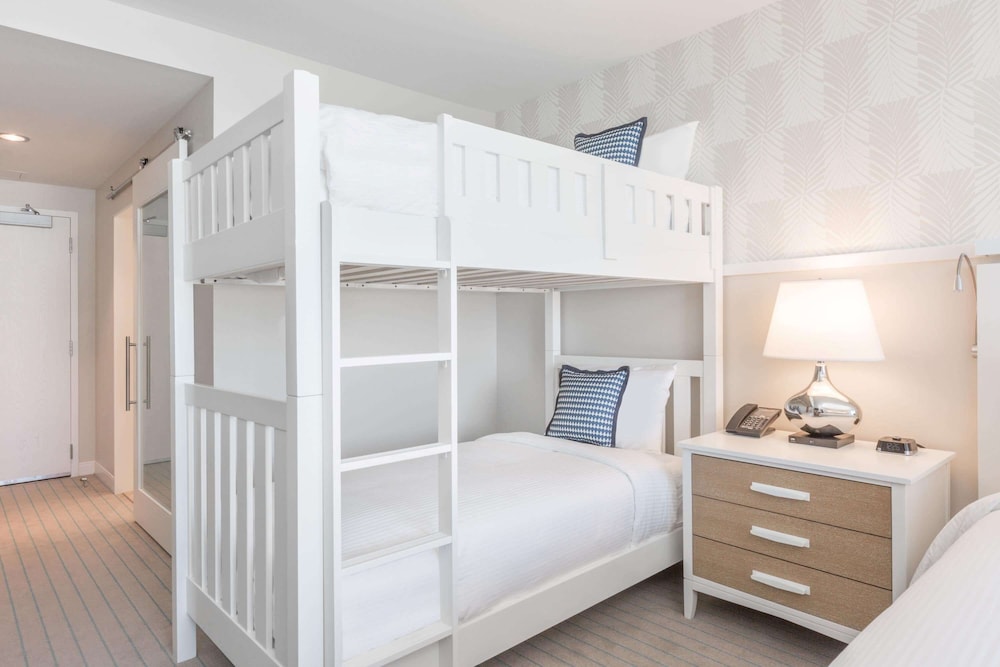 Wyndham Grand Clearwater Beach 10/53