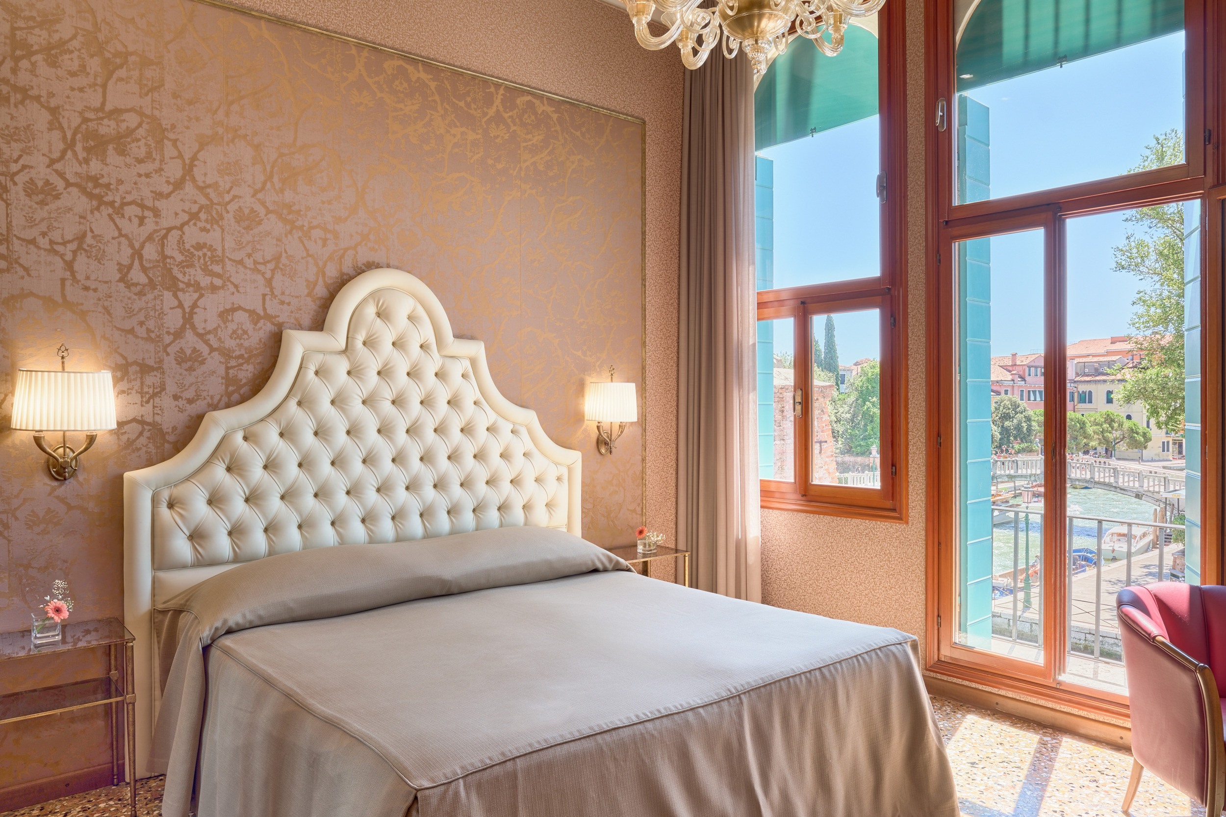 Deluxe, Twin Beds
