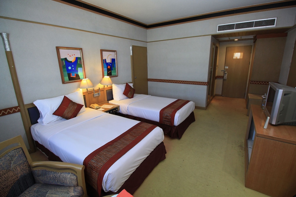 Chiangmai Hill 2000 Hotel 17/69