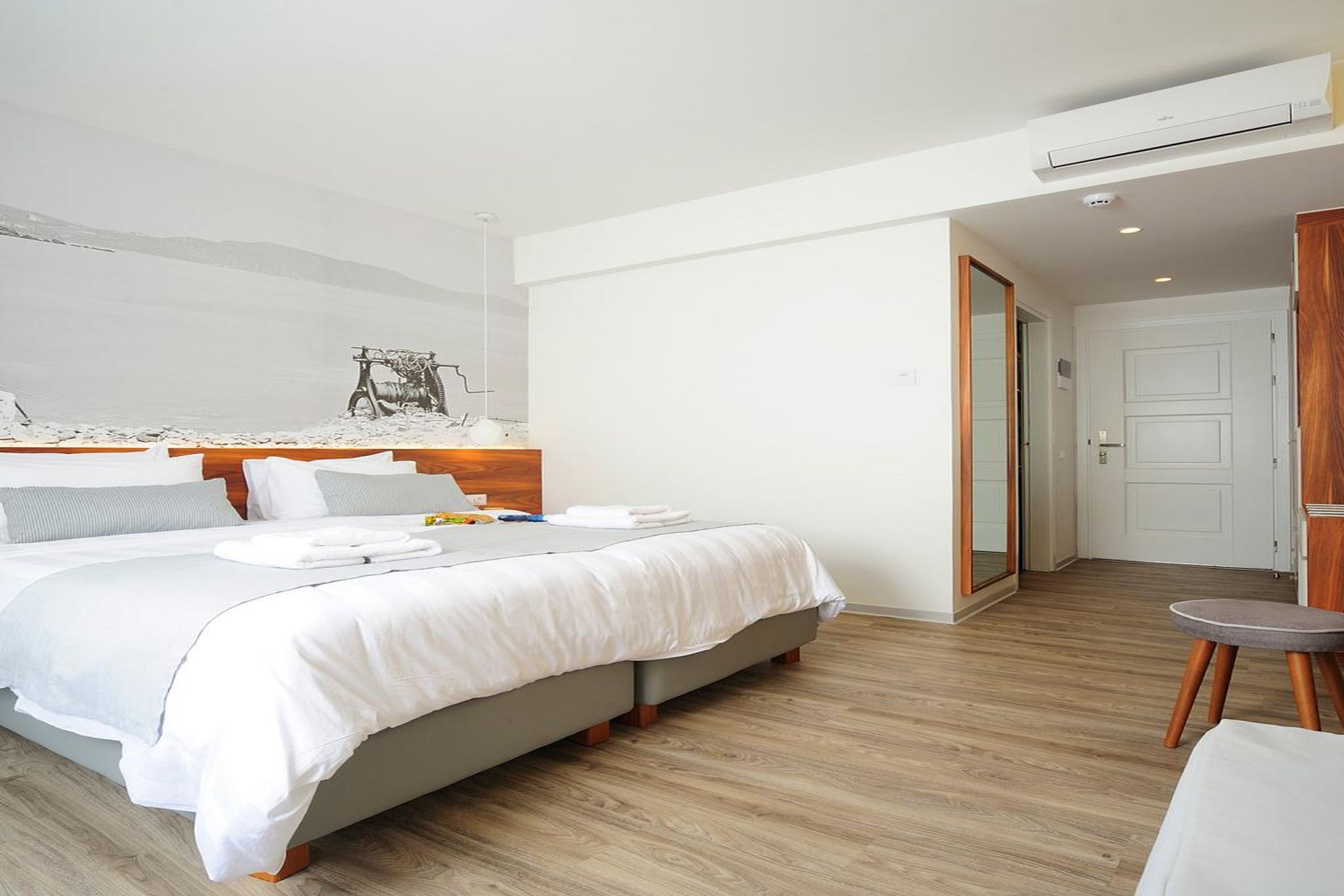 Superior, Double or Twin Bed, Land View، Atrium Ambiance Hotel 2/7