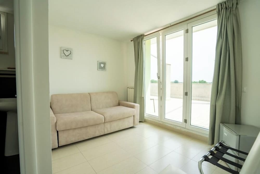 Isa Fiumicino Airport Residence 31/50