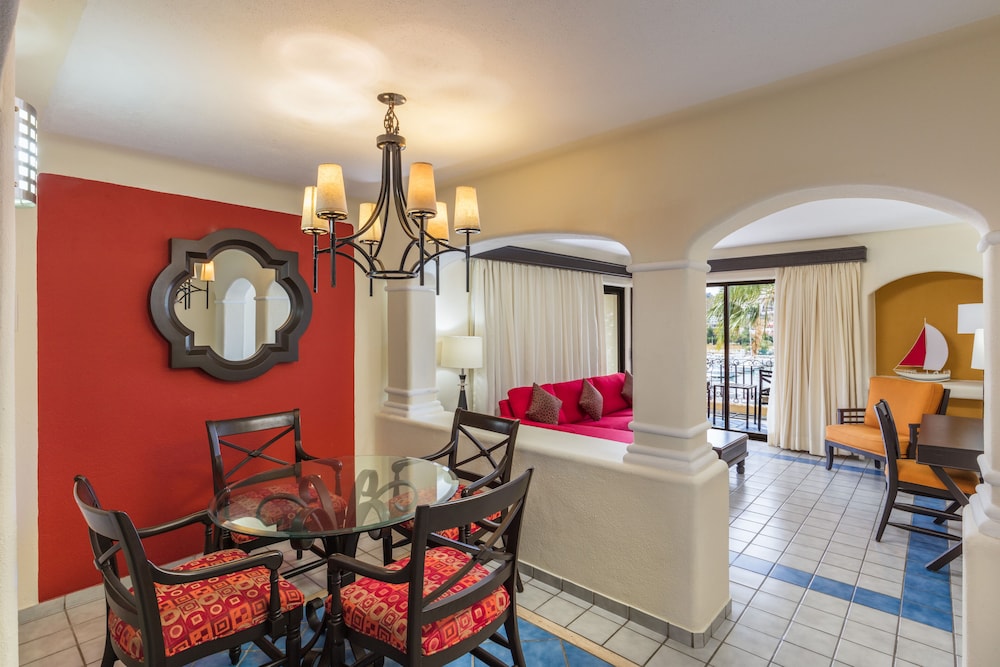 Marina Fiesta Resort and Spa 36/62