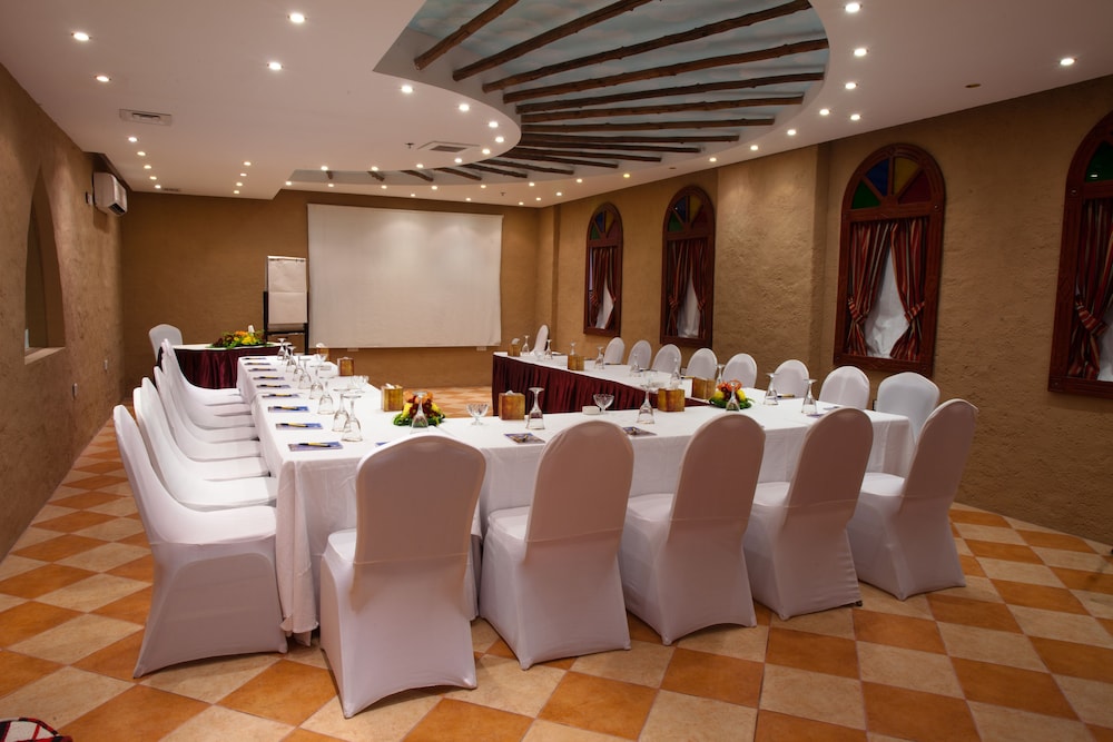 Al Liwan Suites Doha 62/67
