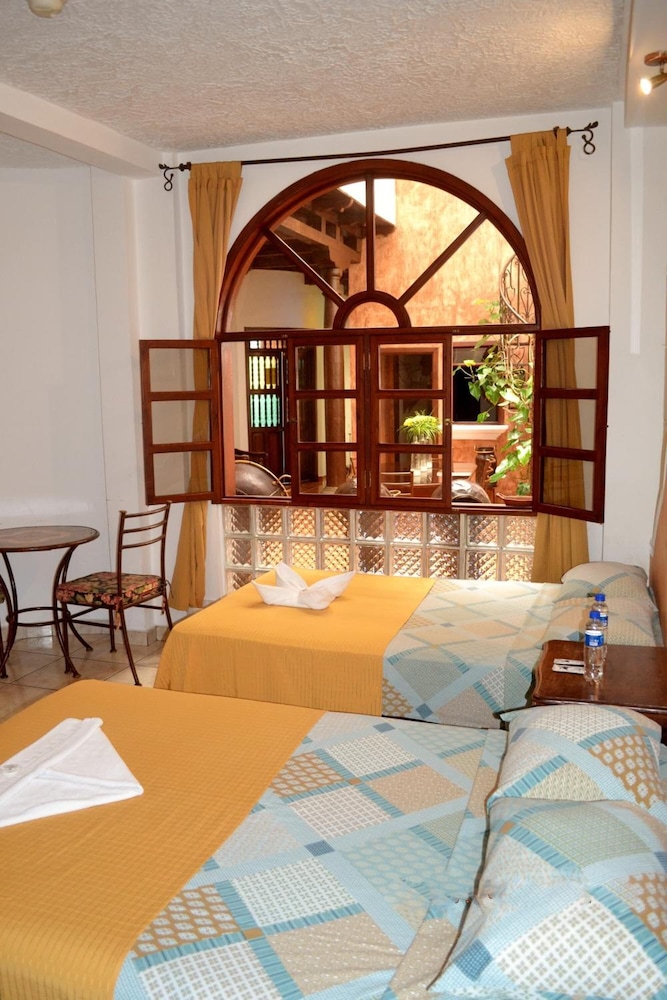 Villa Florencia Centro Hotel 39/58