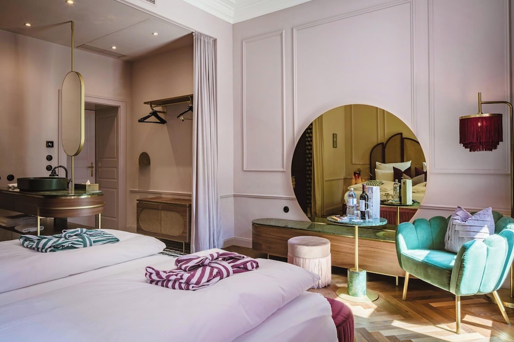 Plus, Superior, Single, Double Bed