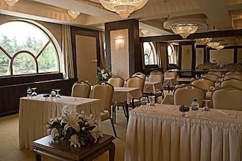 Elite Hotel Dragos 37/56