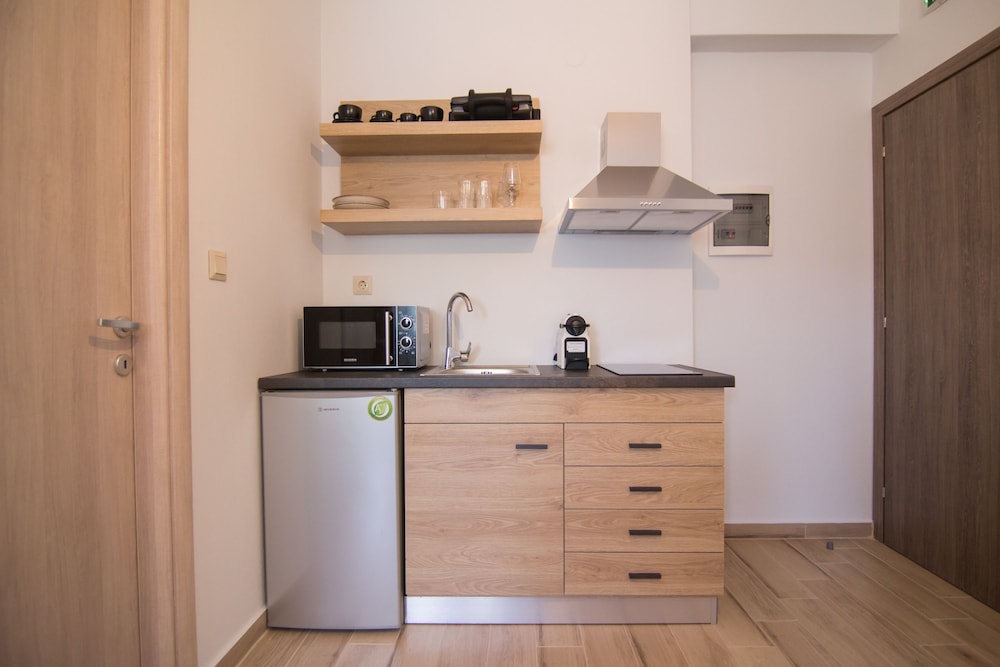 Casa Luxury Suites 4/44