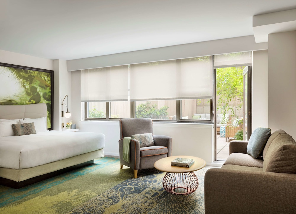 The Gardens Sonesta ES Suites New York 15/50