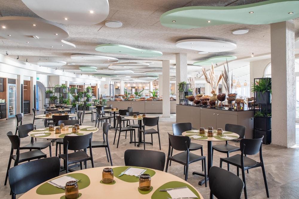 Mangia's Sardinia Resort 33/49