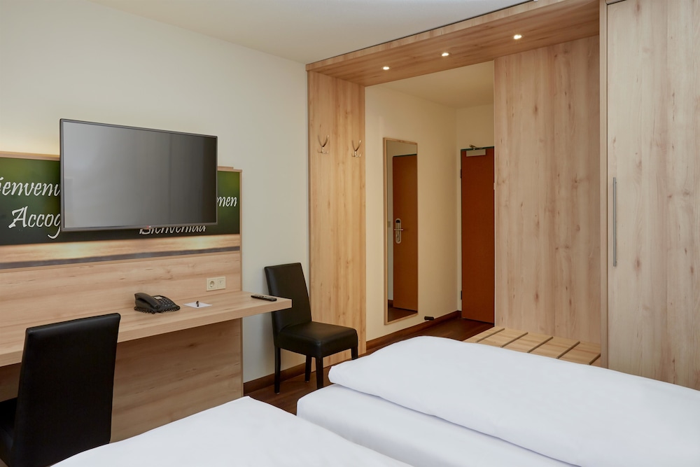 H Hotel Stuttgart Herrenberg 17/63