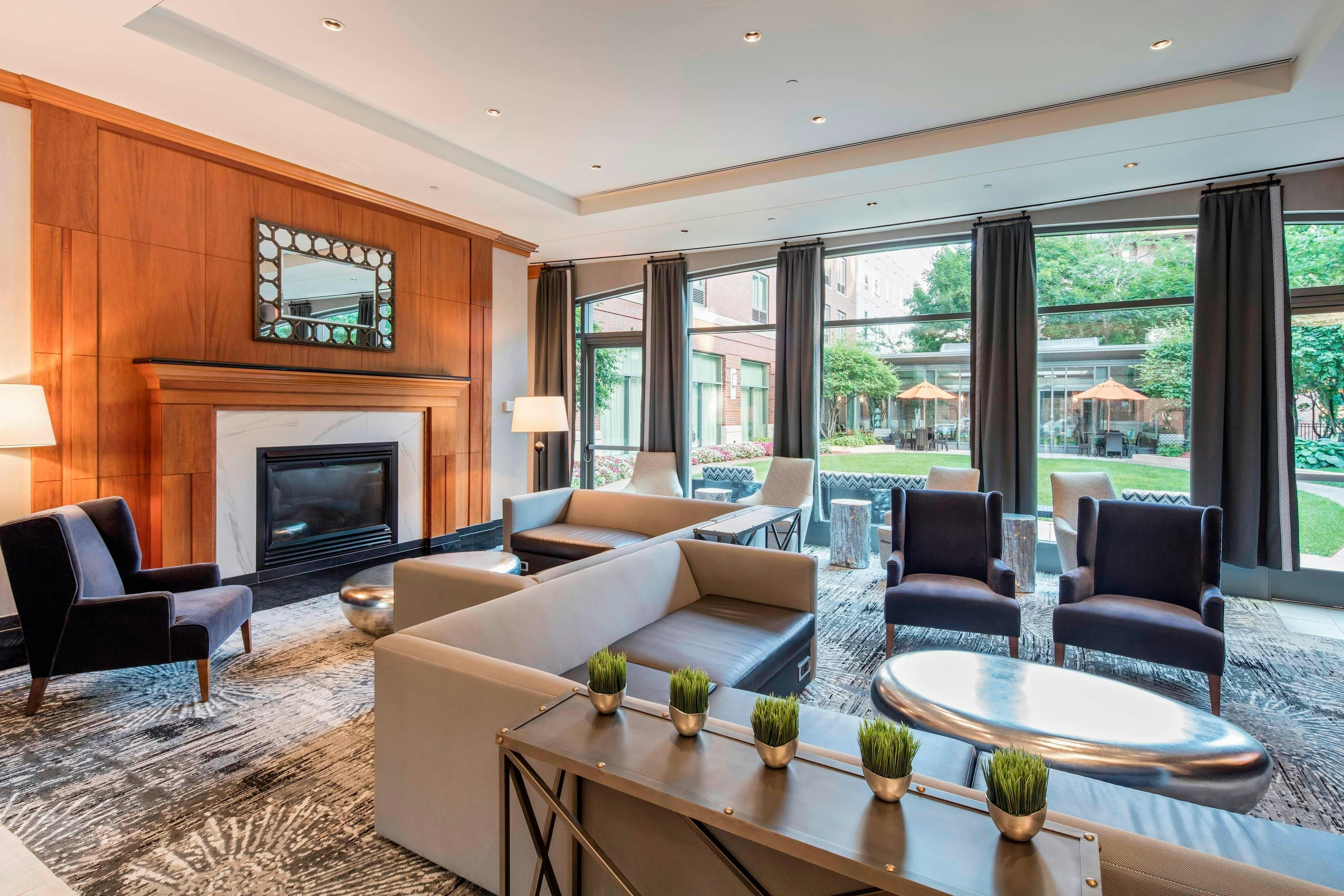 Courtyard By Marriott Boston Brookline 9/17