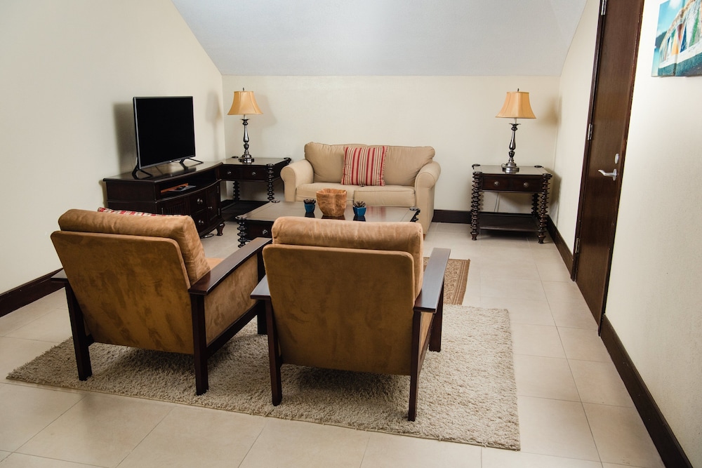 Abaco Beach Resort At Boat Harbor 69/100