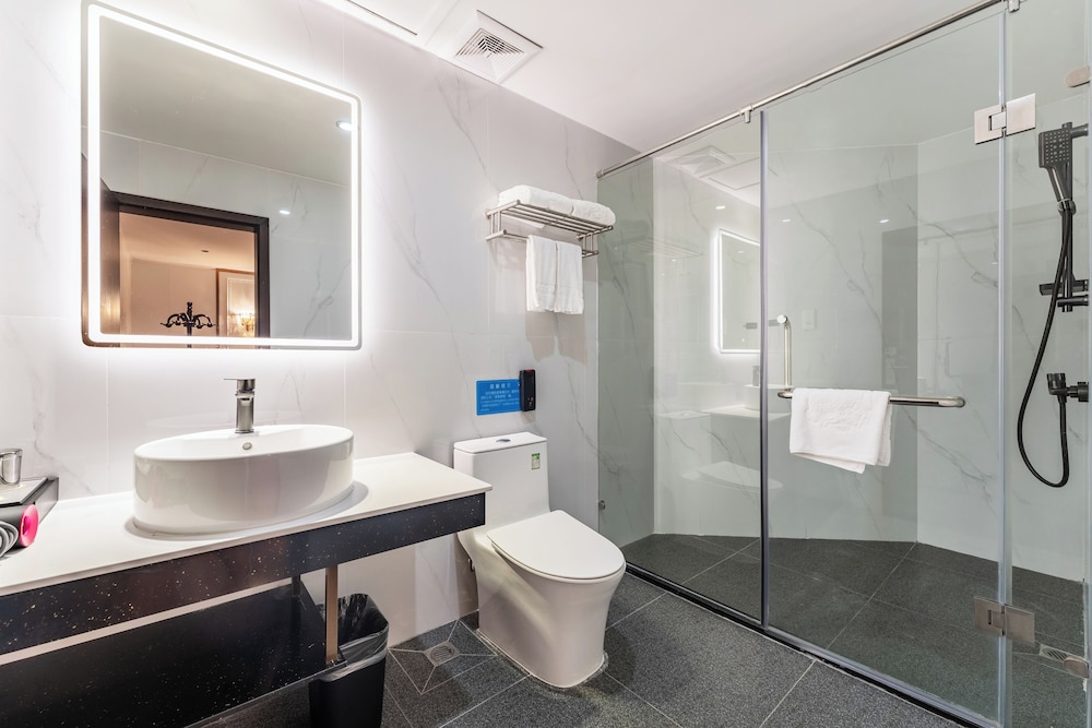 Shenzhen Airport Hotel Bao'an Airport 31/33