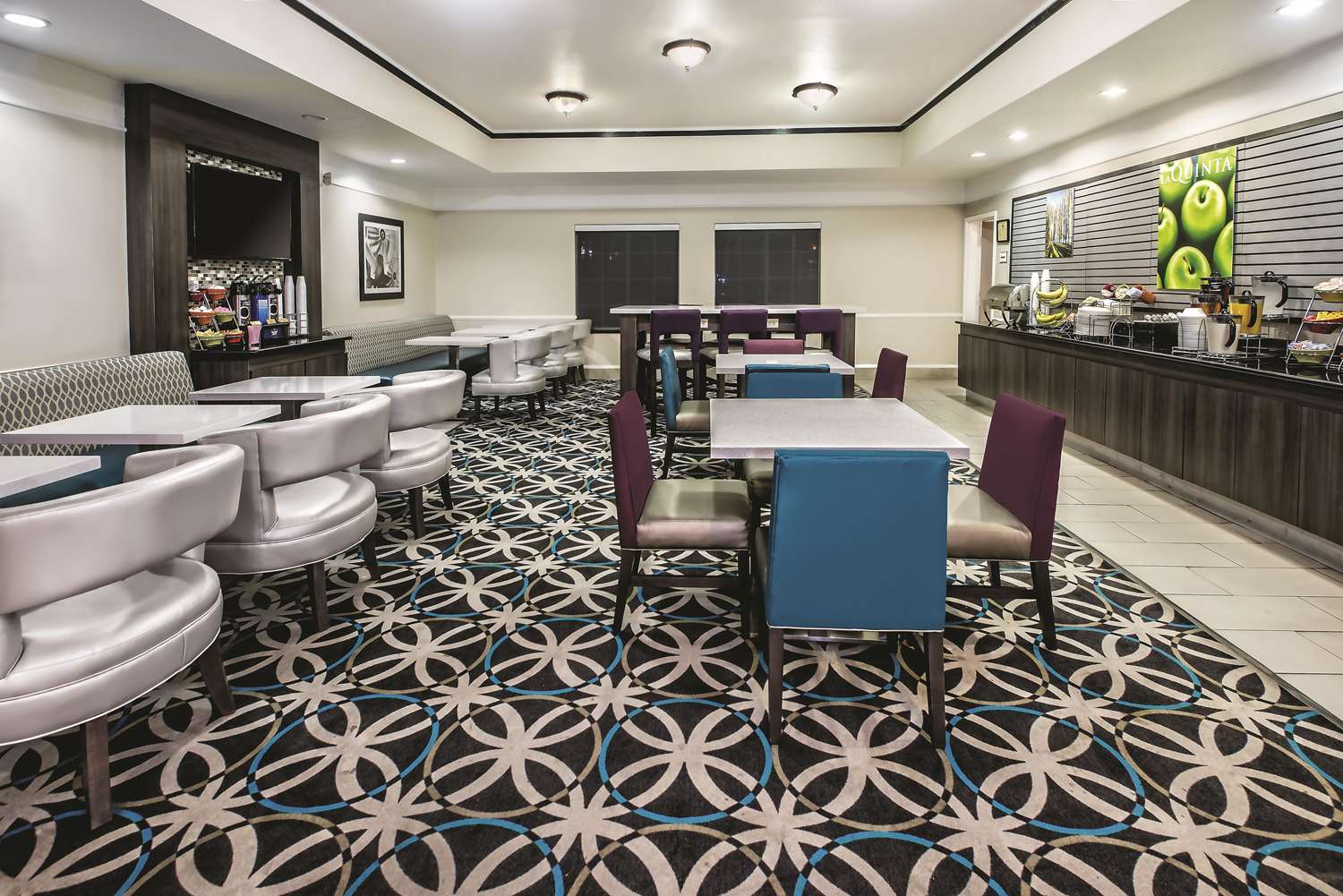 Quality Inn & Suites Rosenberg, TX 18/25