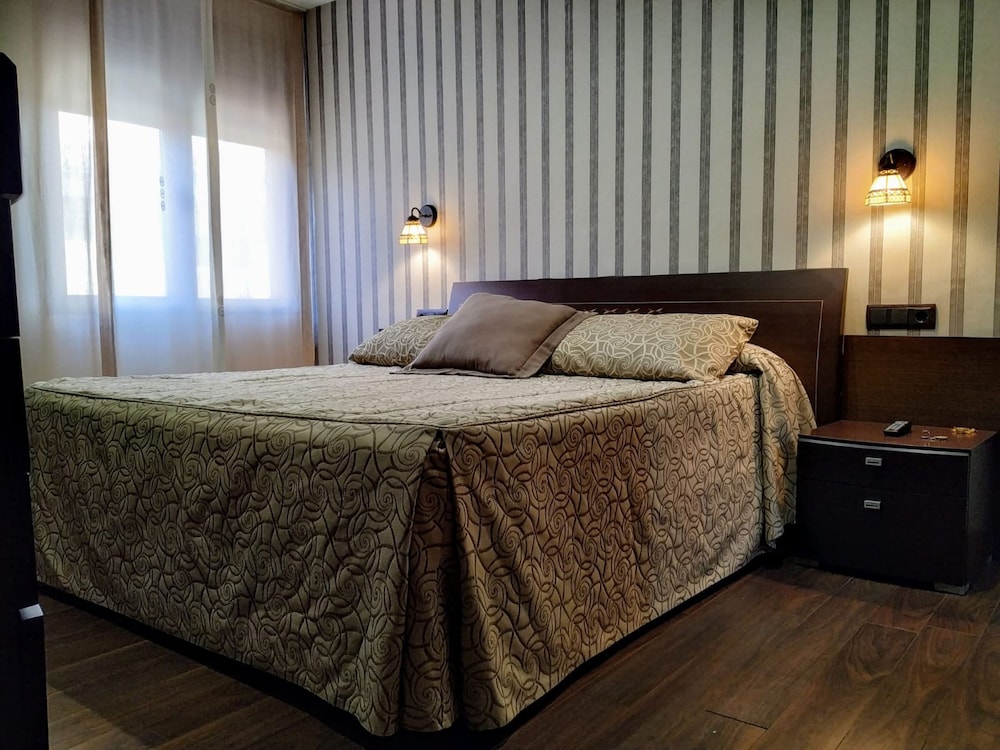 Hotel Arcos Catedral 19/24